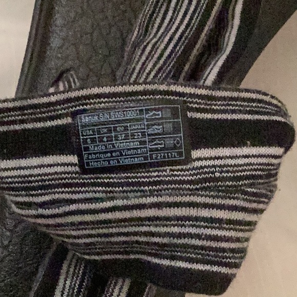 SANUK stripe yoga sling sandal Sz 6 EUC - Picture 4 of 4